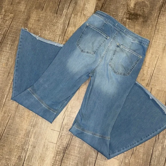 Free People Bell Bottoms Flare Jeans - Picture 3 of 4